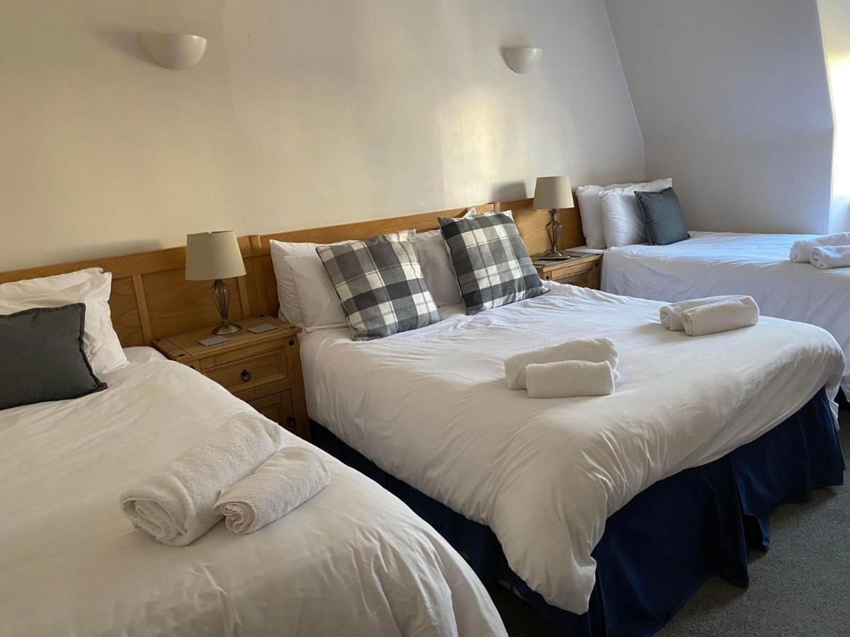 The Black Swan Hotel Kelso Bagian luar foto